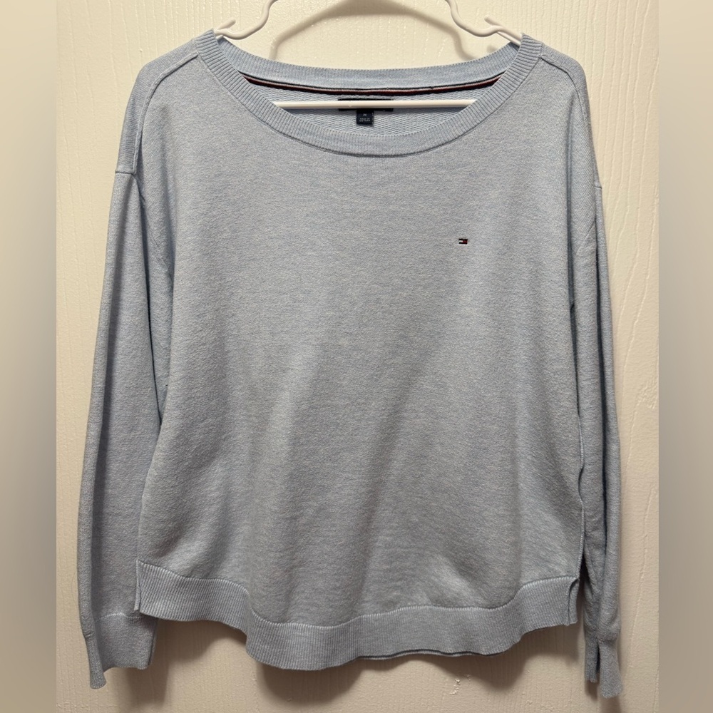 Tommy Hilfiger Pale Blue Lightweight Crewneck Sweater Women’s Size Medium